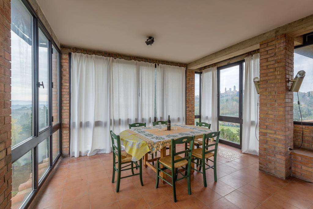 Agriturismo Santa Croce Сан-Джиминьяно Номер фото